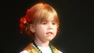 Vaikiška Advento liaudies dainelė  Lithuanian Childrens song  Darži oželis leliumoj [upl. by Aimekahs282]